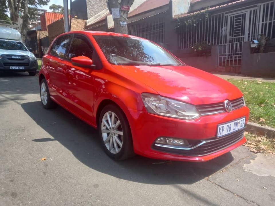 2017 VW Polo Tsi Comfortline, 1.2 Petrol, Automatic, Red, Mileage 80,000