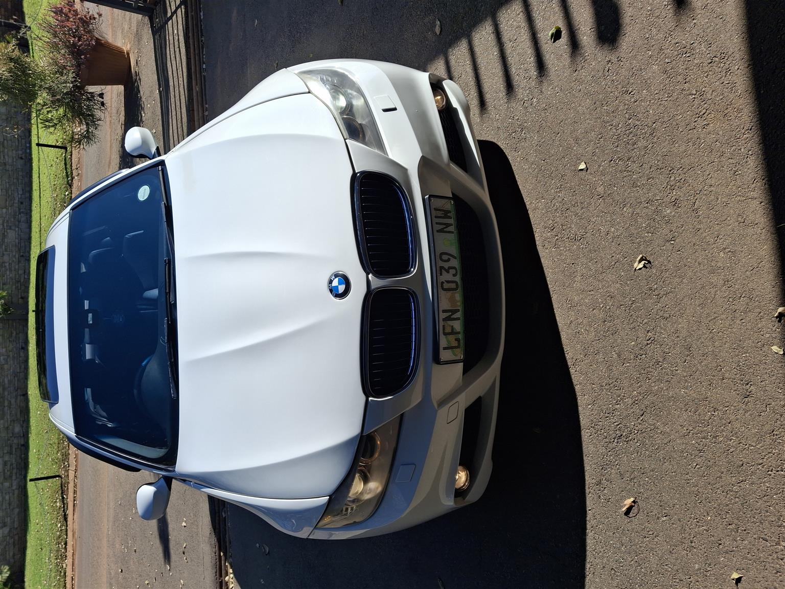 BMW E90 325i 2011 Model