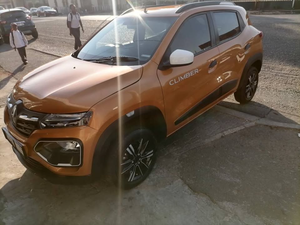 2023 Renault Kwid 1.0 Climber with a Nice interior seat and Service book