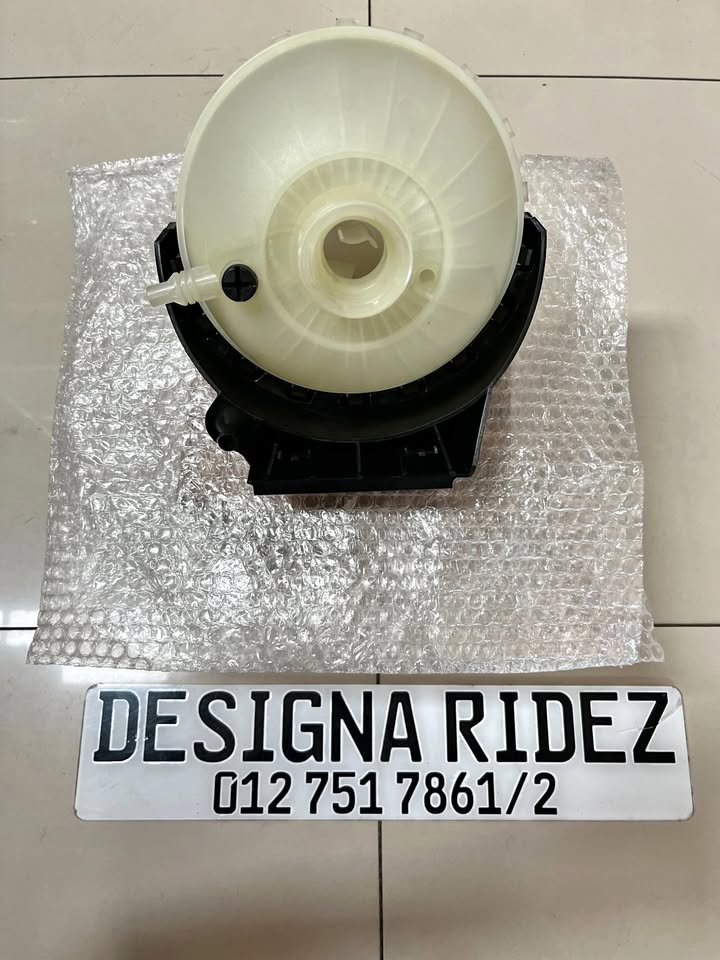 BMW F30 WATER BOTTLE AVAILABLE. - Private Seller BMW F30 WATER BOTTLE AVAILABLE. - Private Seller