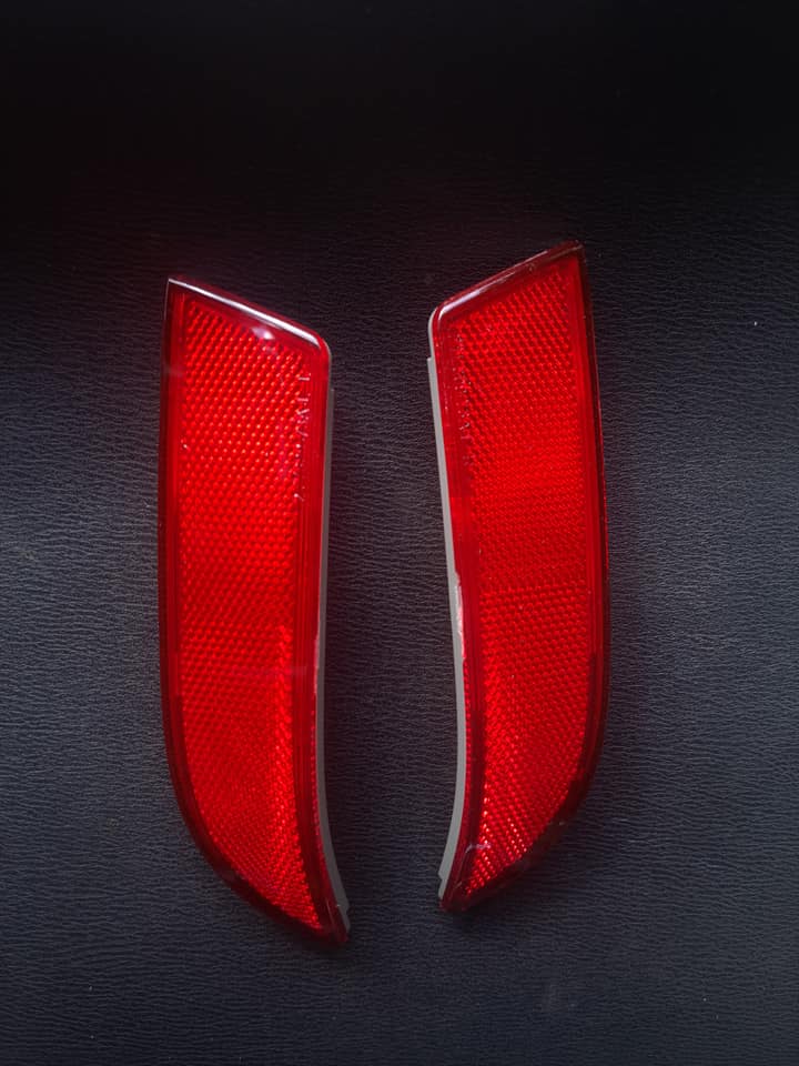 Toyota Avanza rear reflectors - Private Seller