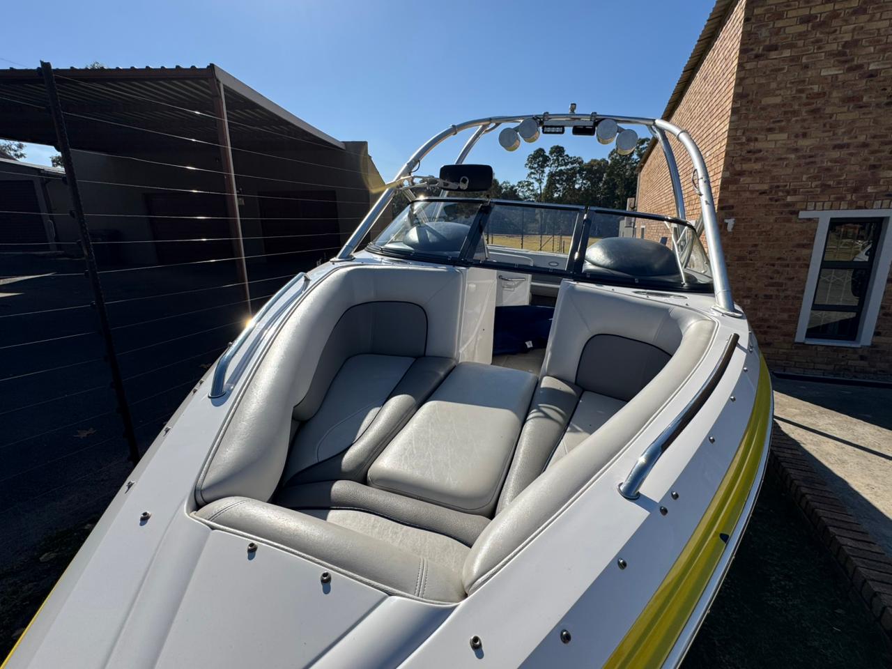 24ft Supra 24v Wakeboard & Wakesurf Boat