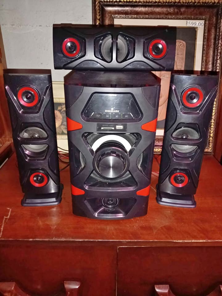 Digimark 631D Hifi with Bluetooth, Usb and memory card slot