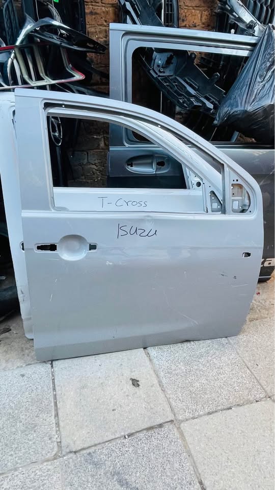 Isuzu D-Max door - Private Seller Isuzu D-Max door - Private Seller