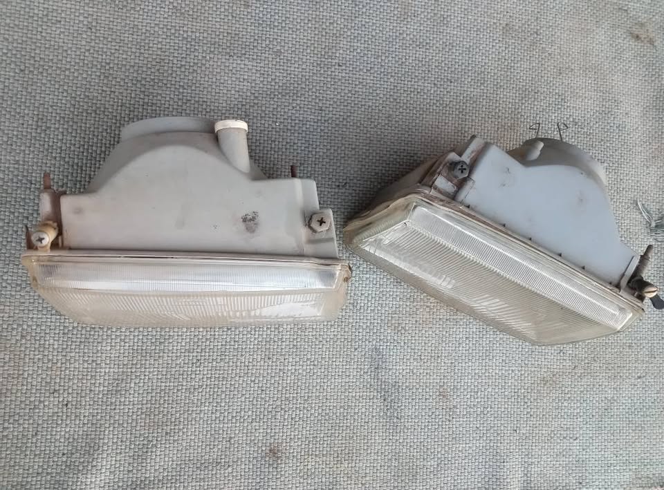 Fiat uno 1.1 Head lights - Private Seller