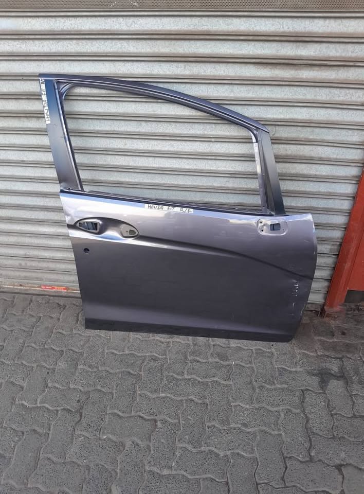 Honda Lit Right front door - Private Seller Honda Lit Right front door - Private Seller