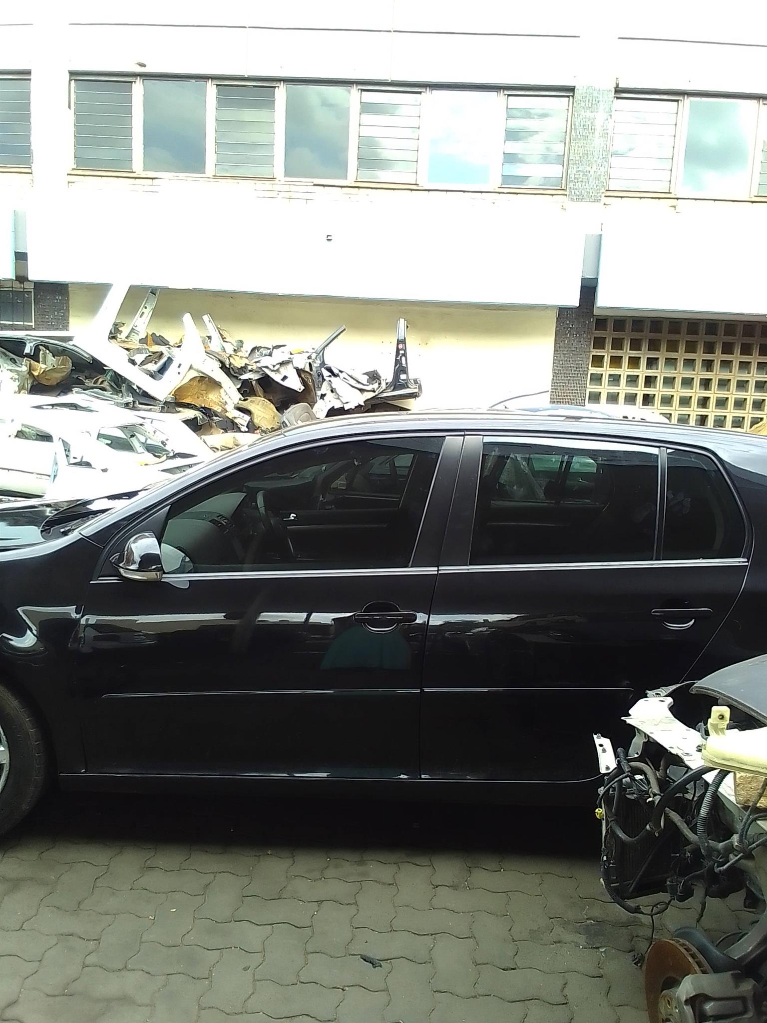 GOLF 5 STRIPPING FOR SPARES - Private Seller GOLF 5 STRIPPING FOR SPARES - Private Seller