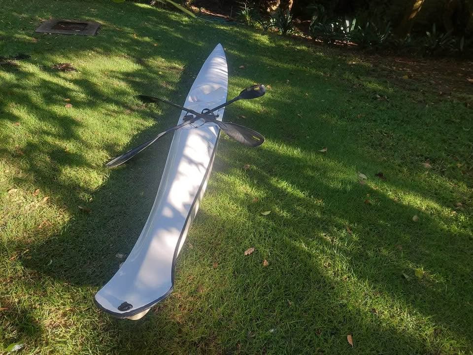 Only Surfski kayak. Oars not included