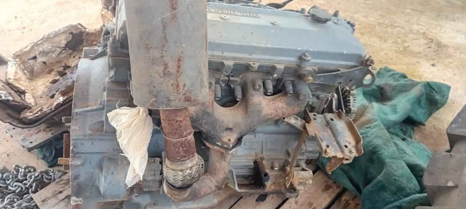 ISUZU 4FH1 Engine OHC Diesel Engine 4.3 lieter 4 cylinder - Private Seller