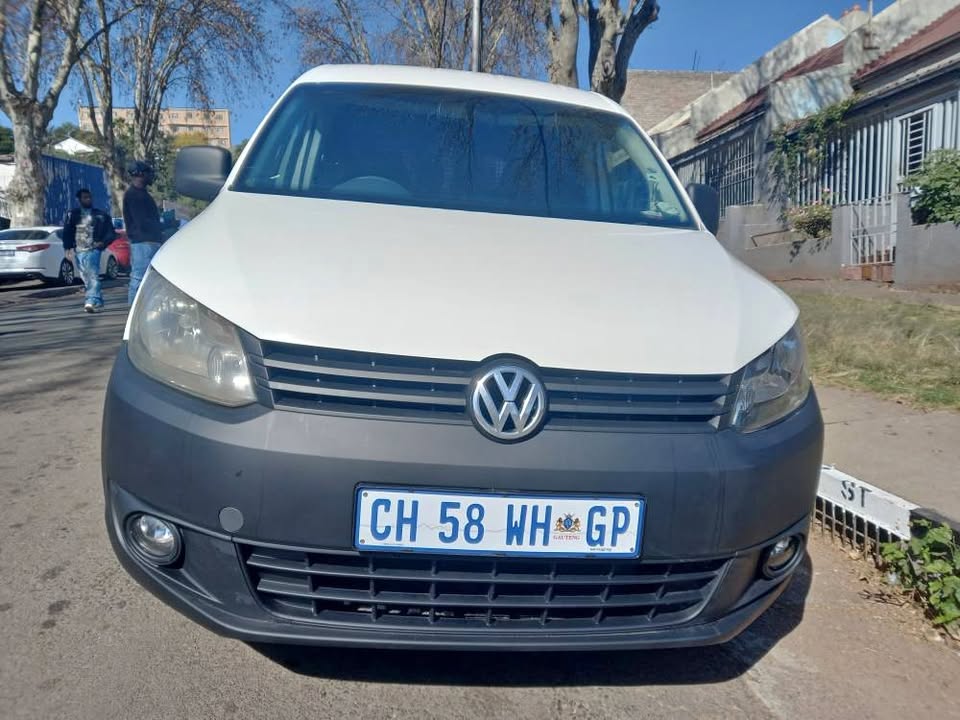 2012 VW Caddy 2.0 Tdi Diesel, Manual, White, 115000kms, R115,000 2012 VW Caddy 2.0 Tdi Diesel, Manual, White, 115000kms, R115,000