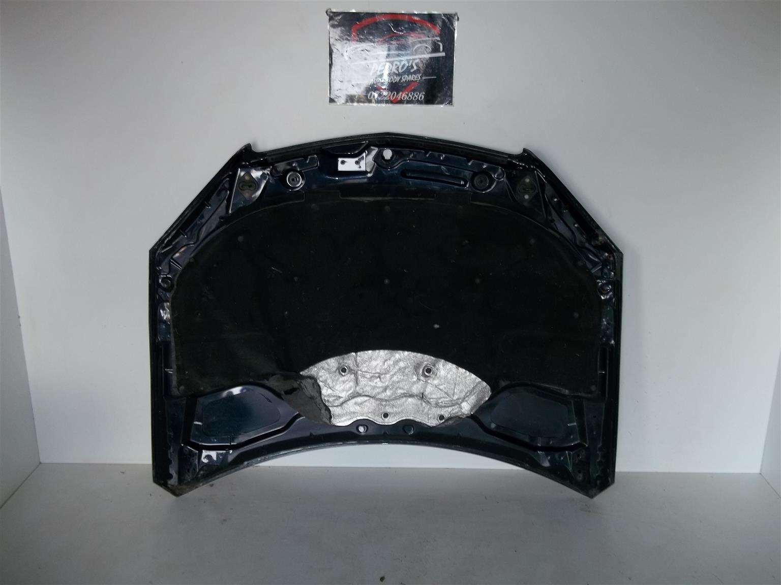 Mercedes C class Preface Bonnet W204 - Private Seller Mercedes C class Preface Bonnet W204 - Private Seller