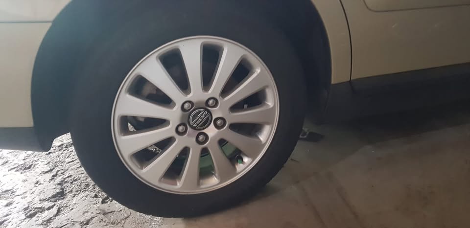 Volvo S40 body neat. - Private Seller