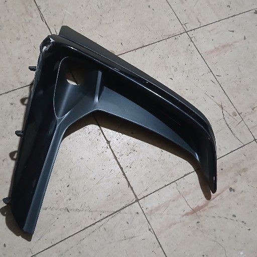 Lexus nx350 foglight cover - Private Seller Lexus nx350 foglight cover - Private Seller