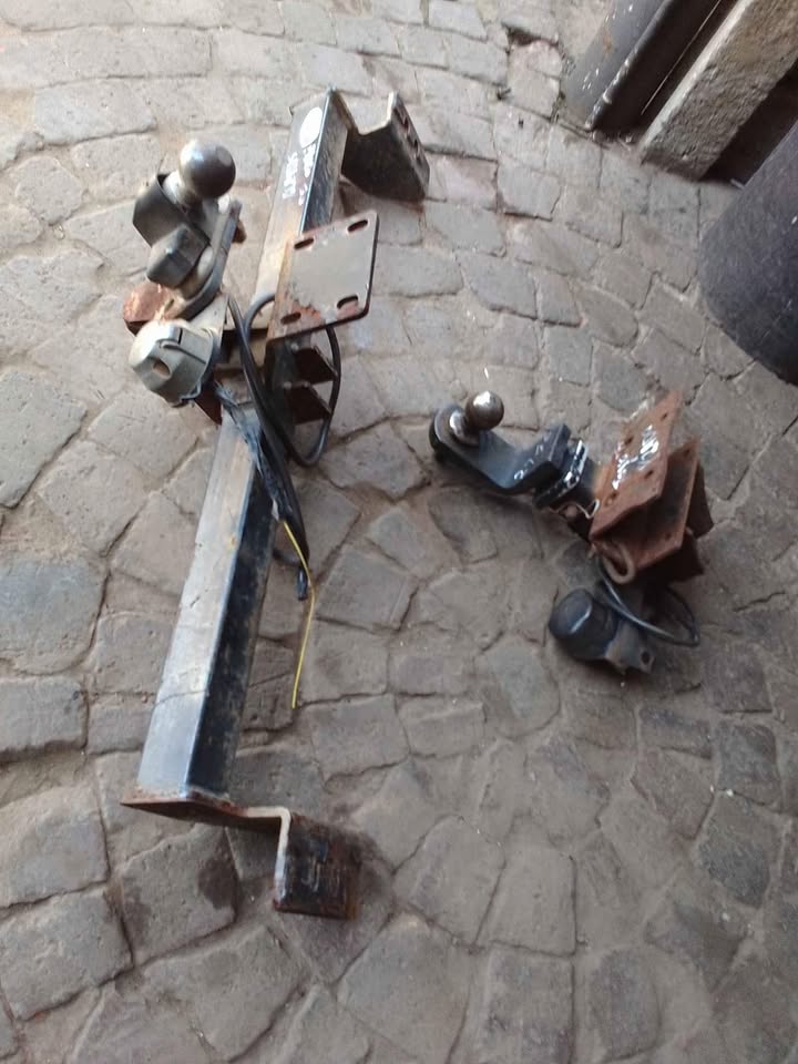 2003 up Toyota Prado 120 series towbar - Private Seller