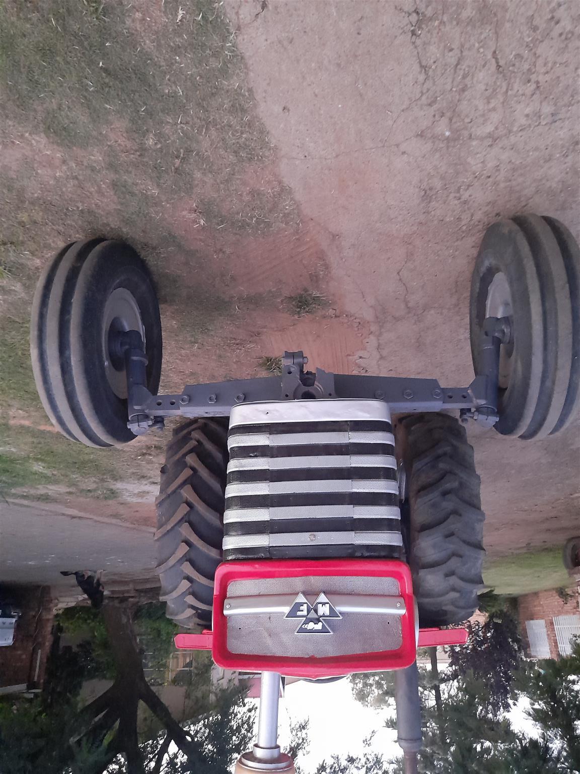 Massey Ferguson 165 in excellent condition.  Ready to work.