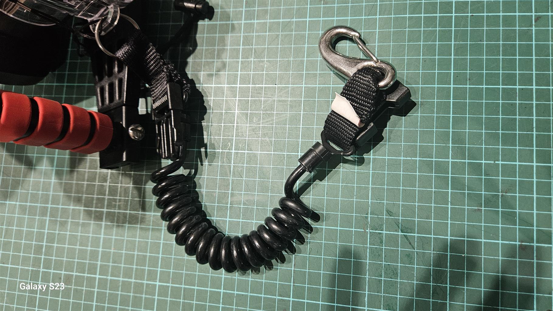 Canon G1X camera with dive housing and ikelite EF35 strobe