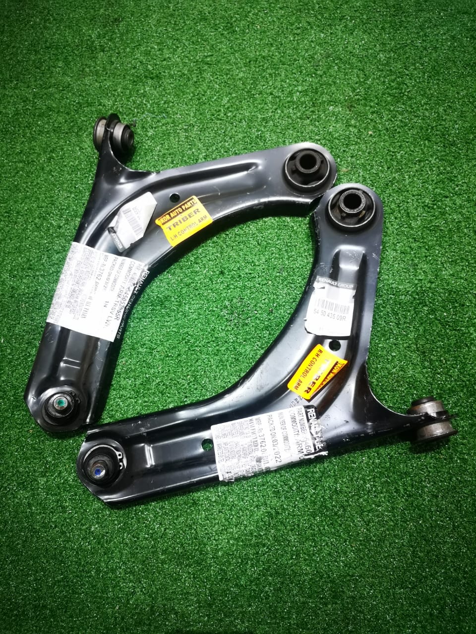 CONTROL ARMS FOR RENAULT TRIBER - Private Seller CONTROL ARMS FOR RENAULT TRIBER - Private Seller