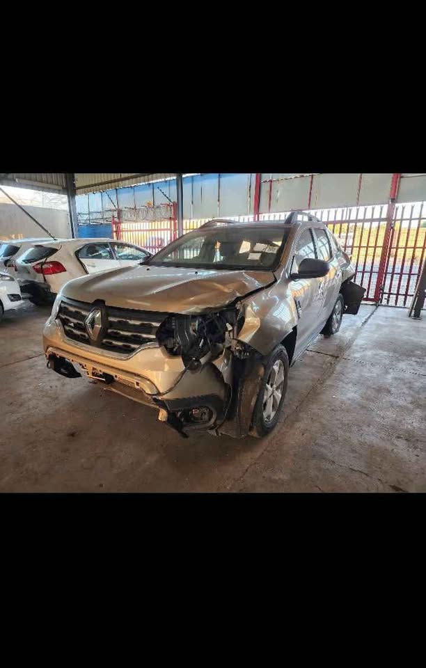 RENAULT  DUSTER 1.5 dCI STRIPPING