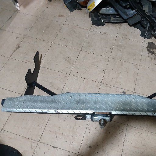 Toyota hilux towbar - Private Seller