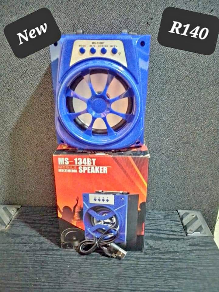Multi media speaker Multi media speaker