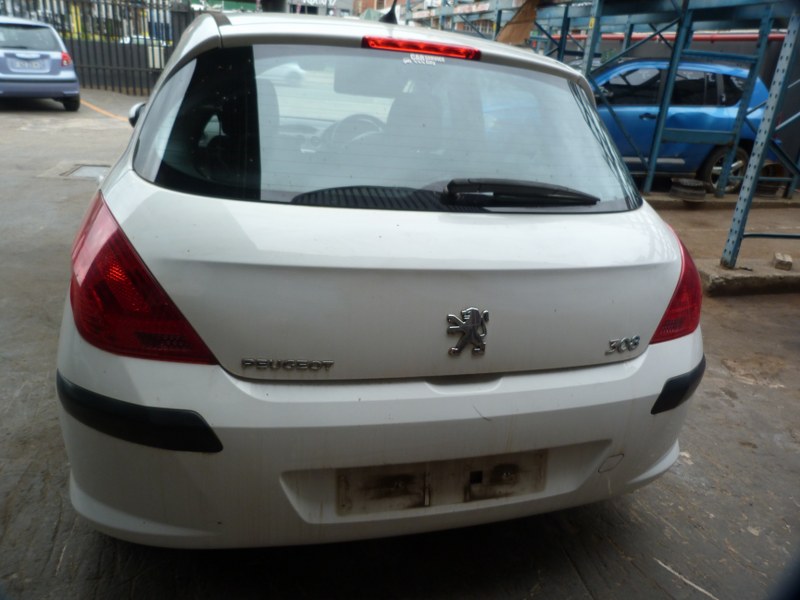 Peugeot 308 1.6 Comfort Manual White - 2011 STRIPPING FOR SPARES - Private Seller