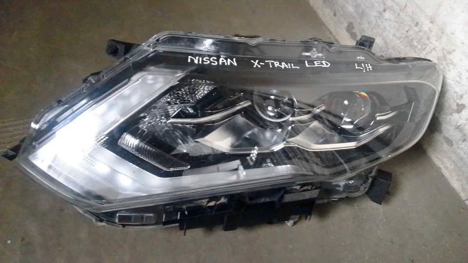 Nissan Qashqai headlights - Private Seller Nissan Qashqai headlights - Private Seller