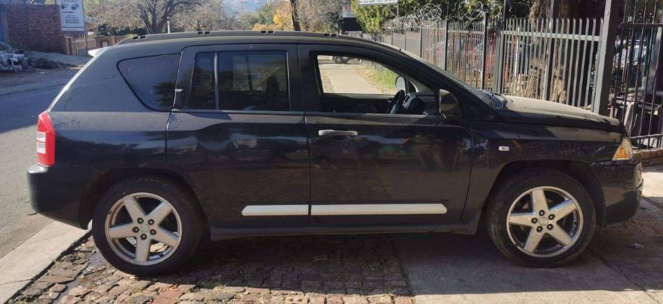 Jeep dodge and chrysler parts - Private Seller