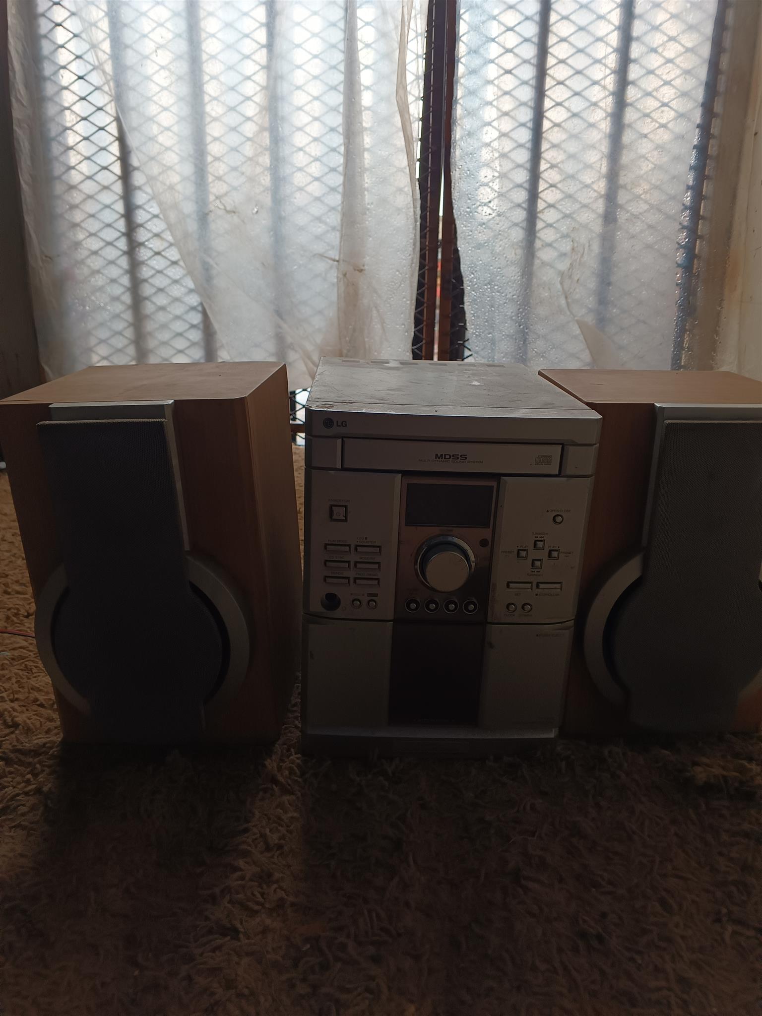 LG mini hifi