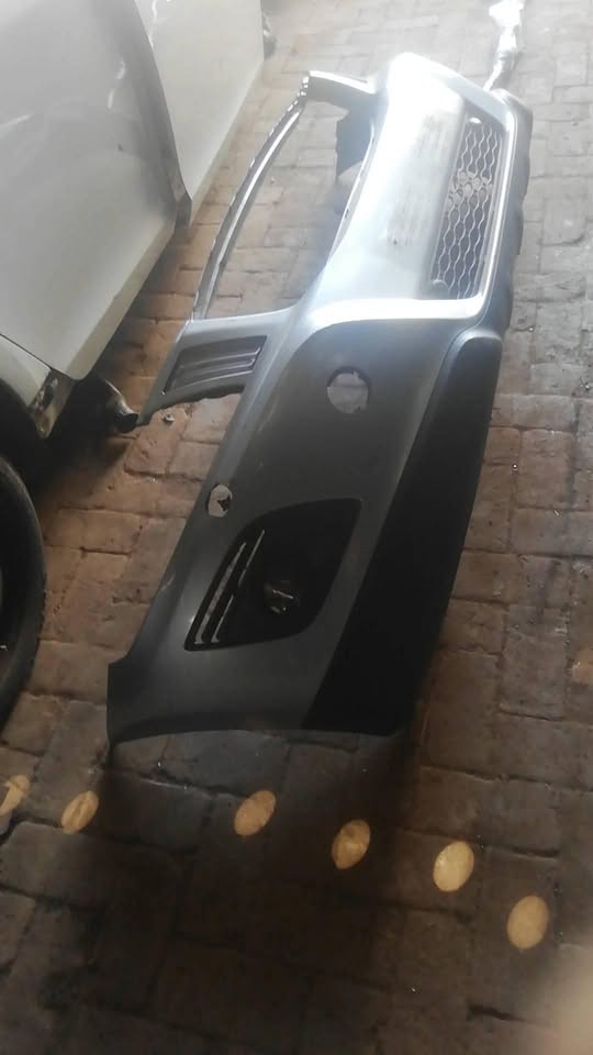 Volvo XC60 2012 front bumper for sale - Private Seller
