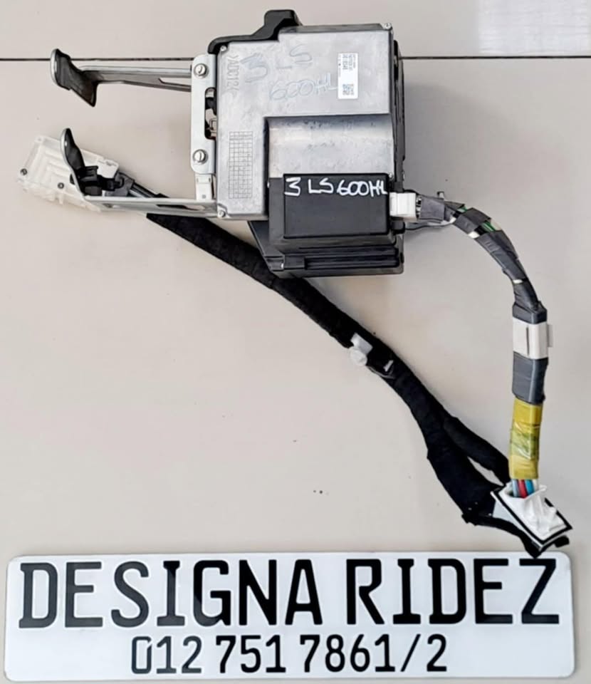 LEXUS LS600HL 3LS DOOR LOCK ACTUATOR AVAILABLE - Private Seller LEXUS LS600HL 3LS DOOR LOCK ACTUATOR AVAILABLE - Private Seller