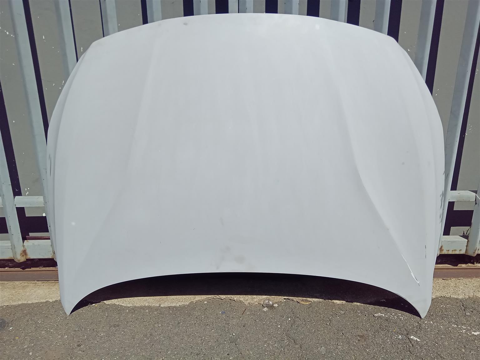 Volvo S60 V60 Bonnet - Private Seller Volvo S60 V60 Bonnet - Private Seller