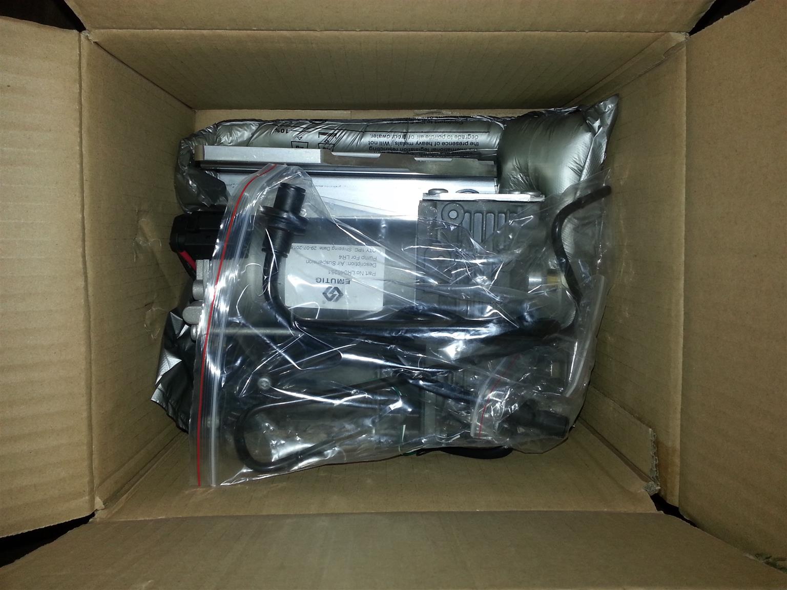 Discovery 3 AMK Air Suspension Pump - Private Seller Discovery 3 AMK Air Suspension Pump - Private Seller