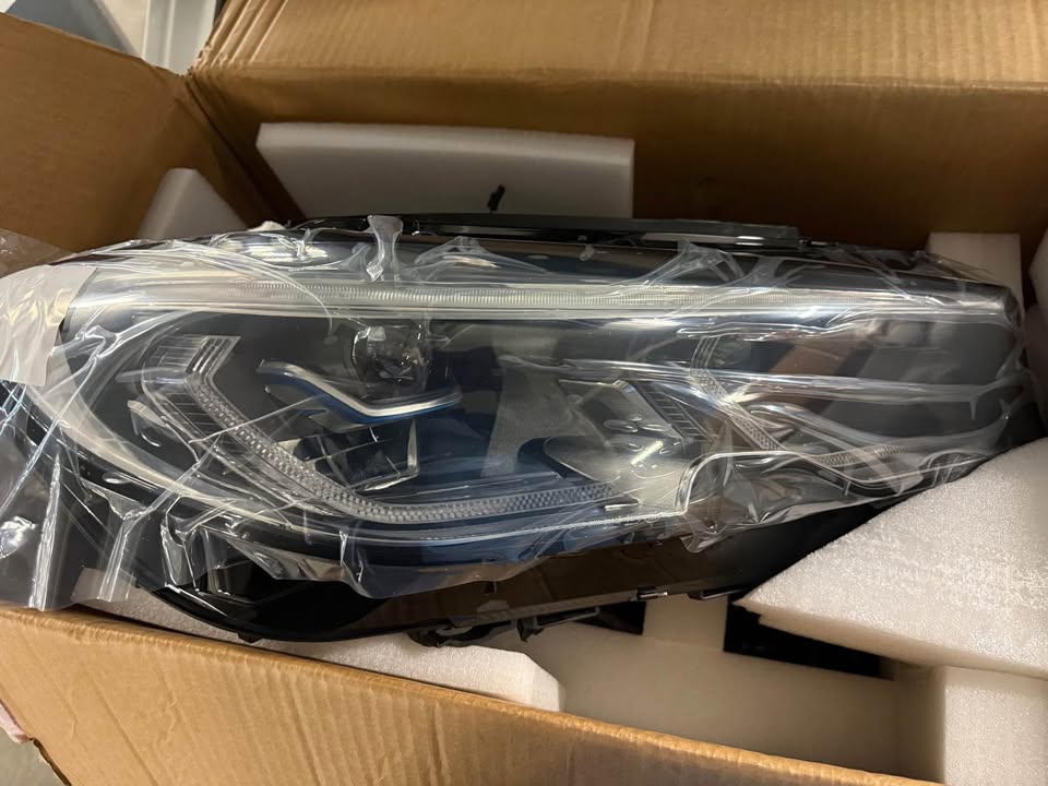 BMW G20 Headlights - Private Seller