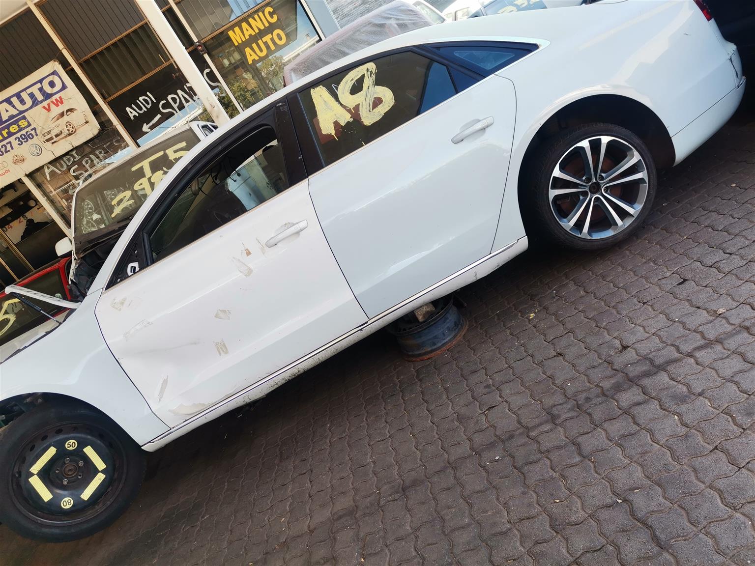 AUDI A8 3L TDI 2013 STRIPPING ASK FOR SHEVANIE - Private Seller AUDI A8 3L TDI 2013 STRIPPING ASK FOR SHEVANIE - Private Seller