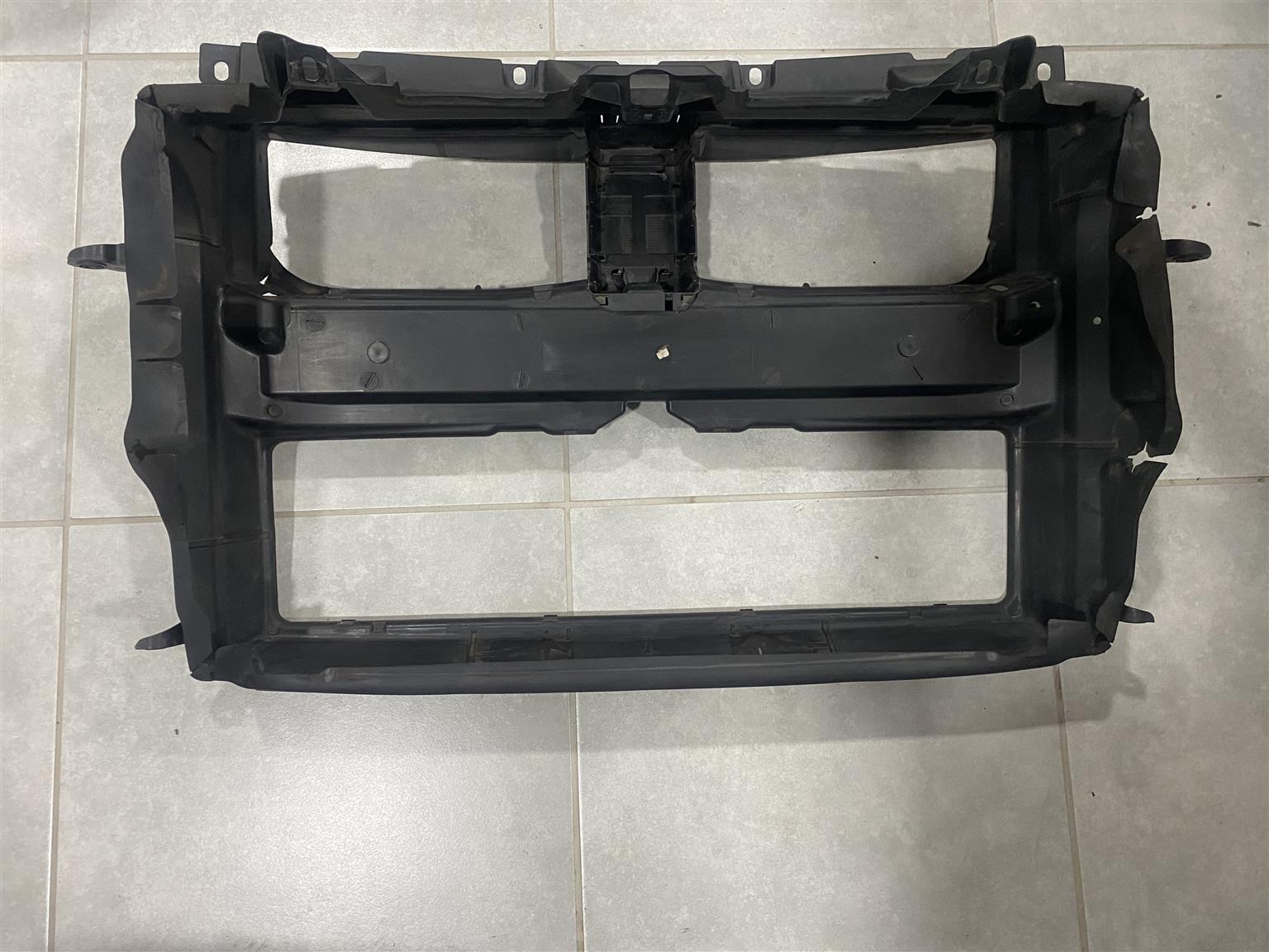 2019 BMW X1 F48 RADIATOR FRAME FOR SALE. IN PRISTINE CONDITION - Private Seller