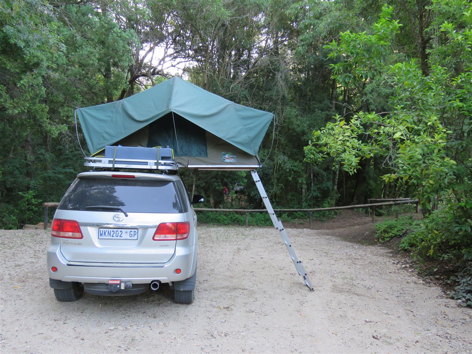 tentco roof top tent 1.4m X2.4m Junk Mail