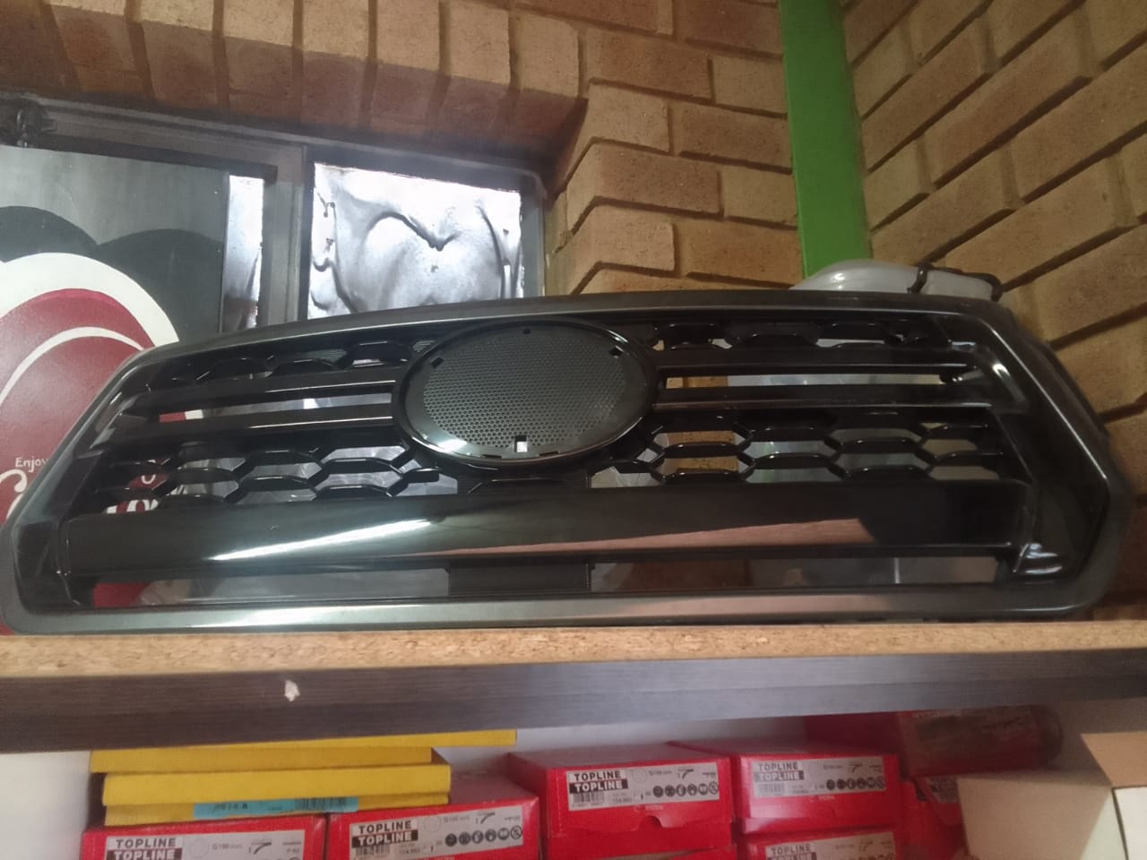 Gd-6 Hilux Grill