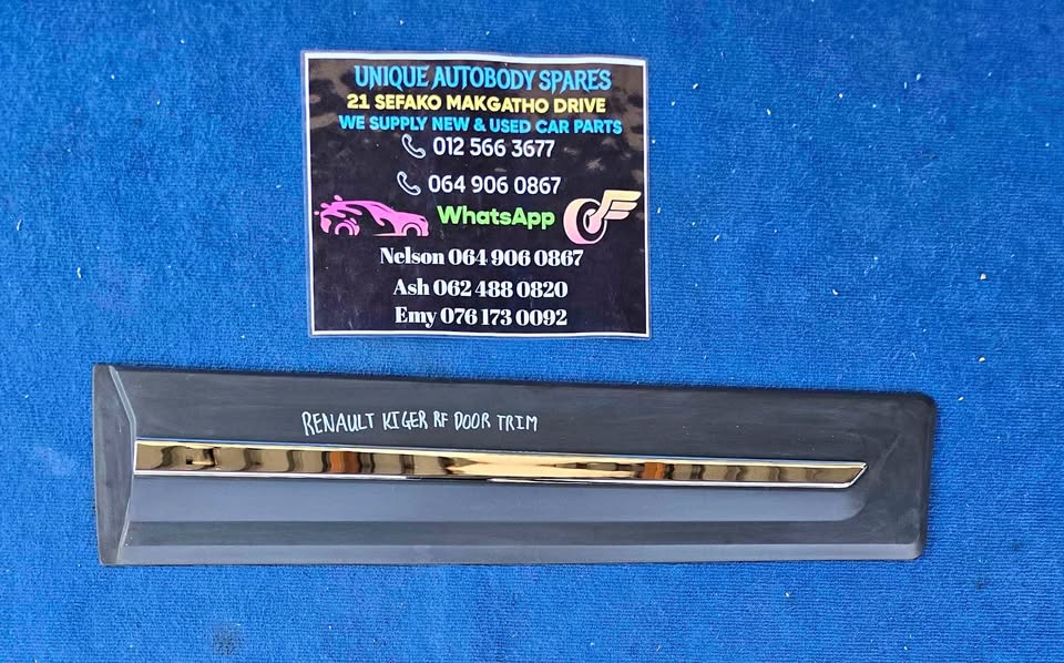 Renault Kiger Right Front Door Trim