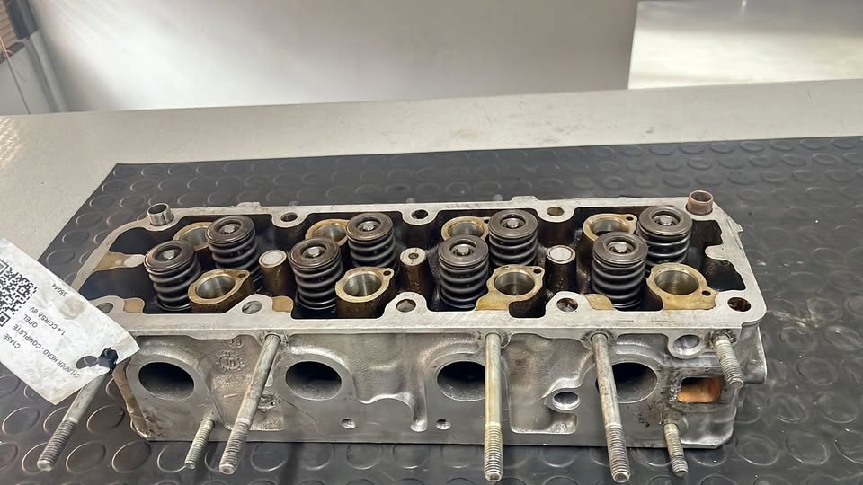 Opel corsa Utility 1.4 Cylinder Head - Private Seller Opel corsa Utility 1.4 Cylinder Head - Private Seller