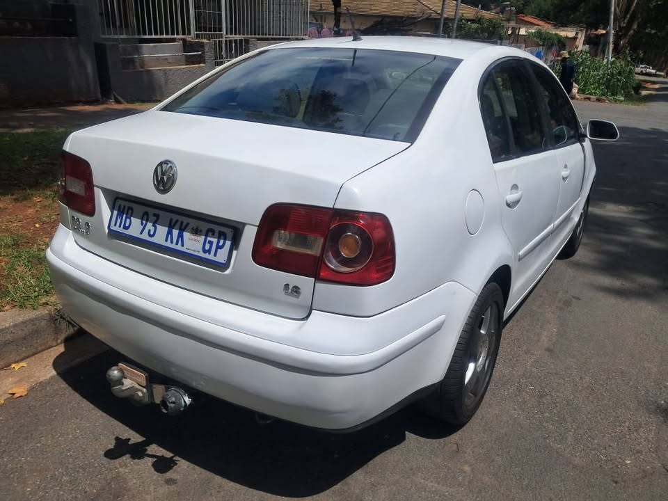 Volkswagen polo Classic 1.6 Sedan 2024 for sale