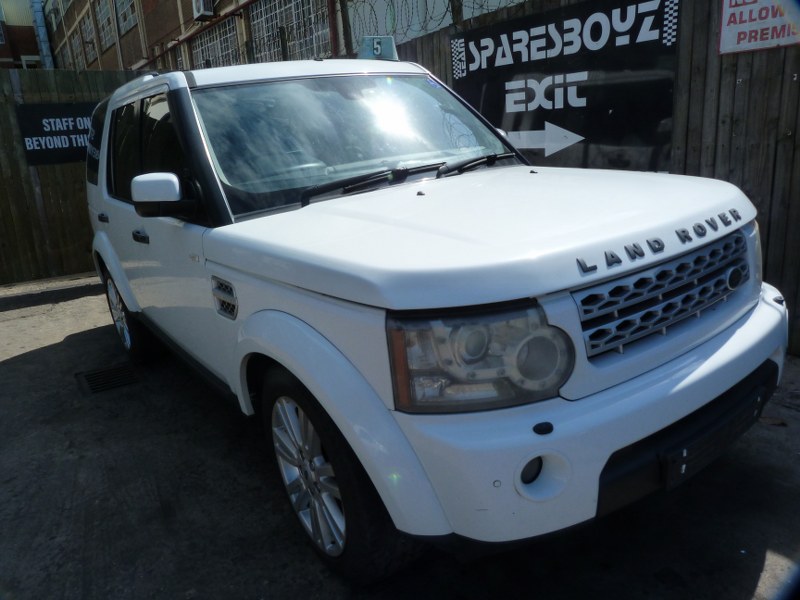 Land Rover Discovery 4 3.0 Diesel SDV6 AT White - 2012 SPARESBOYZ STRIPPING FOR - Private Seller Land Rover Discovery 4 3.0 Diesel SDV6 AT White - 2012 SPARESBOYZ STRIPPING FOR - Private Seller
