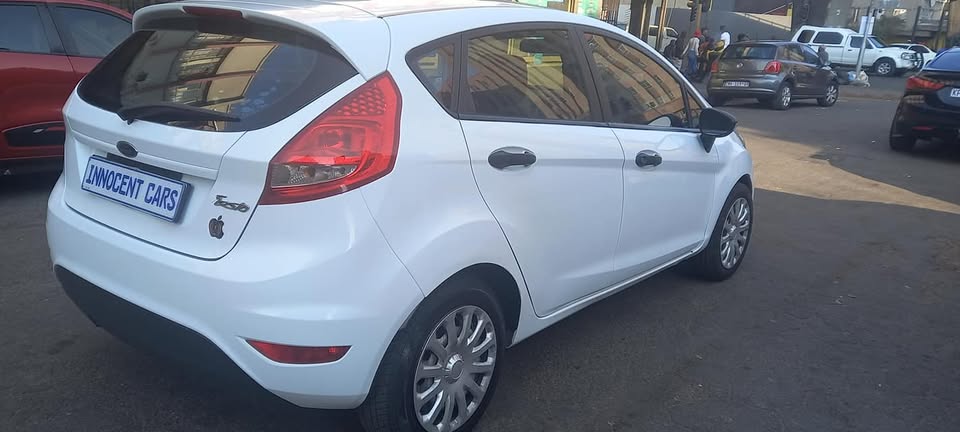 2008 FORD FIESTA 1.4 ENGINE PETROL, MANUAL TRANSMISSION, WHITE COLOUR