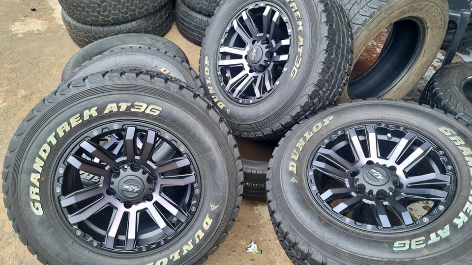 Isuzu/Ford Ranger /Toyota Hilux Aline Bakkie mags size 16 new +tyres Dunlop used - Private Seller