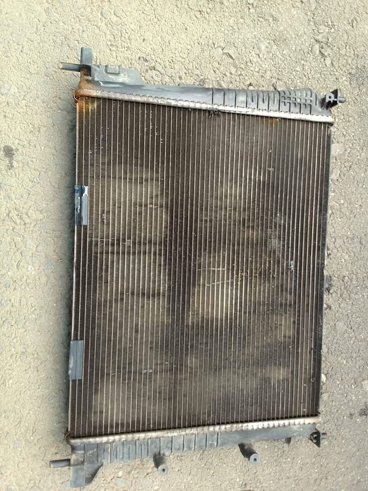 Renault Clio 3 radiator for sale - Private Seller Renault Clio 3 radiator for sale - Private Seller