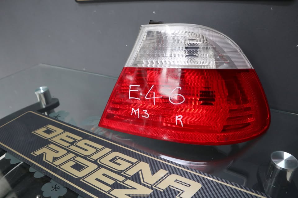 BMW E46 TAIL LIGHTS - Private Seller BMW E46 TAIL LIGHTS - Private Seller