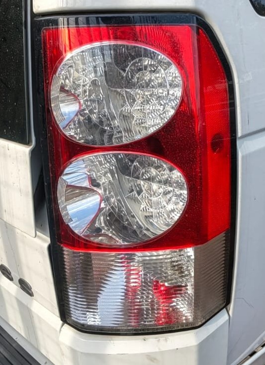 2013 Land Rover Discovery 4 used tail lights for sale