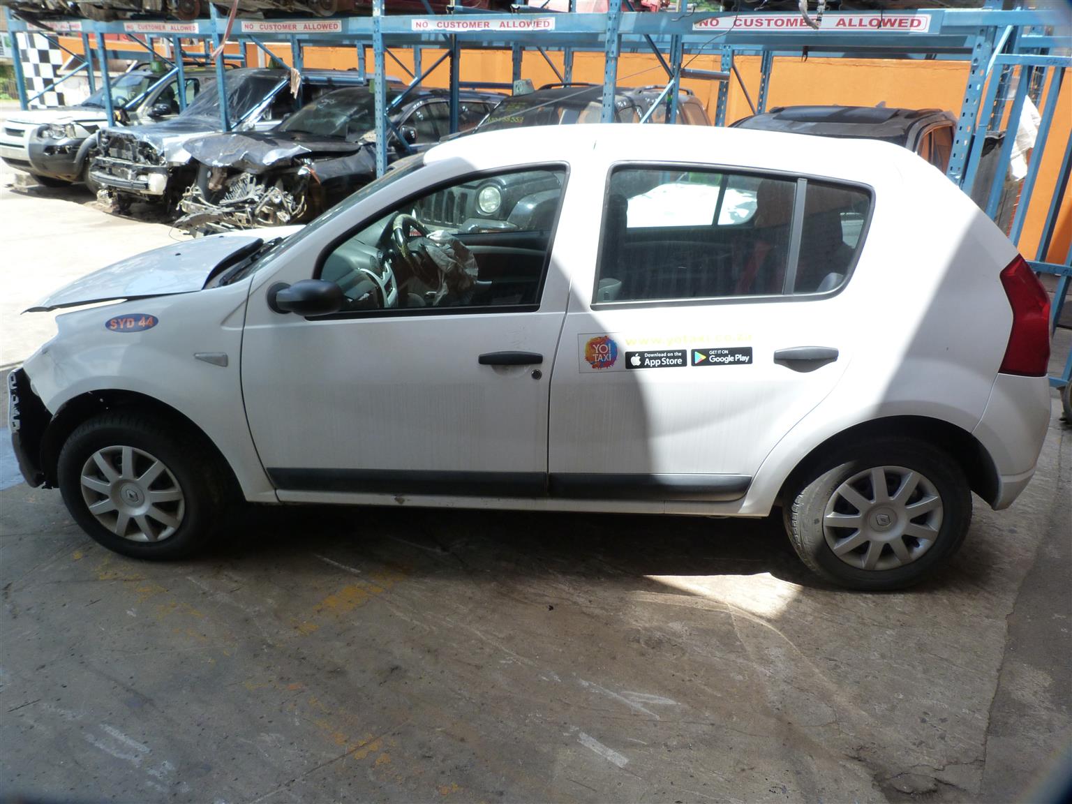 Renault Sandero 1.6 Manual - 2010 - Private Seller Renault Sandero 1.6 Manual - 2010 - Private Seller