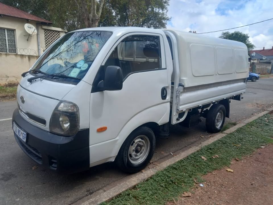2012 Kia 2700 Diesel, Manual, White