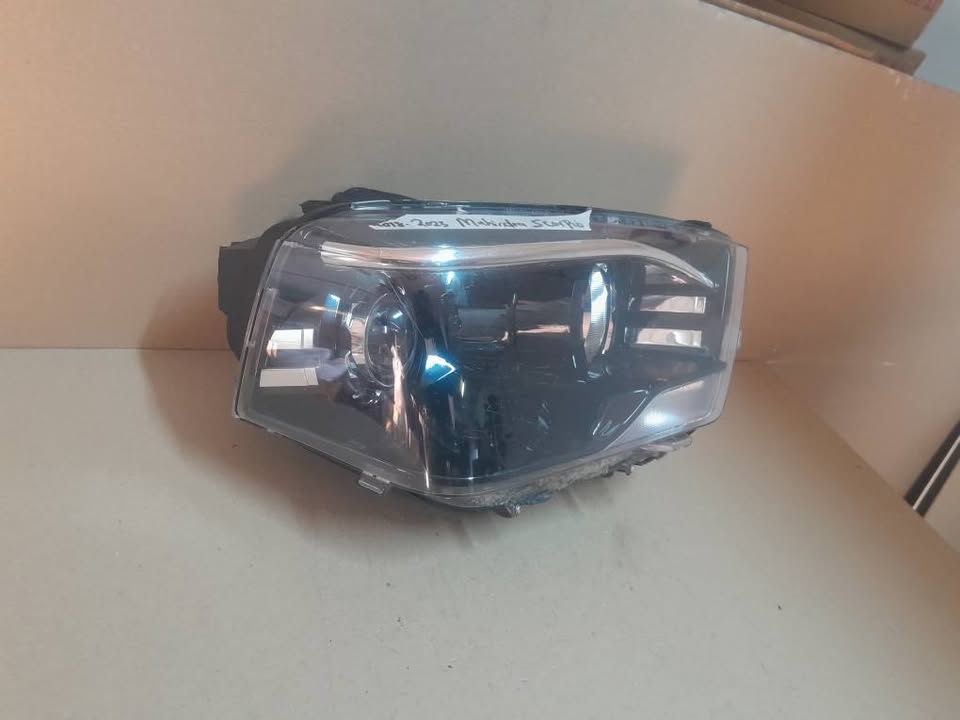 2018-2023 MAHINDRA SCORPION RIGHT SIDE HEADLIGHT FOR SALE