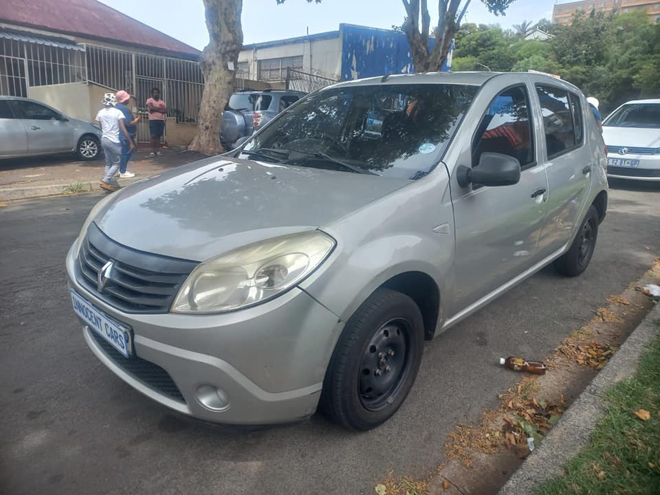 2014 RENAULT SANDERO 1.4 PETROL, MANUAL, SILVER COLOR, MILEAGE 173000KMS